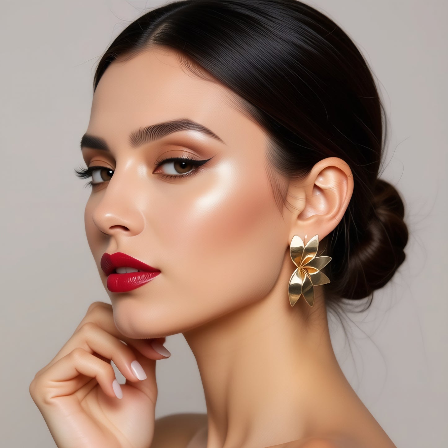 Fluted Curve Studs Earrings