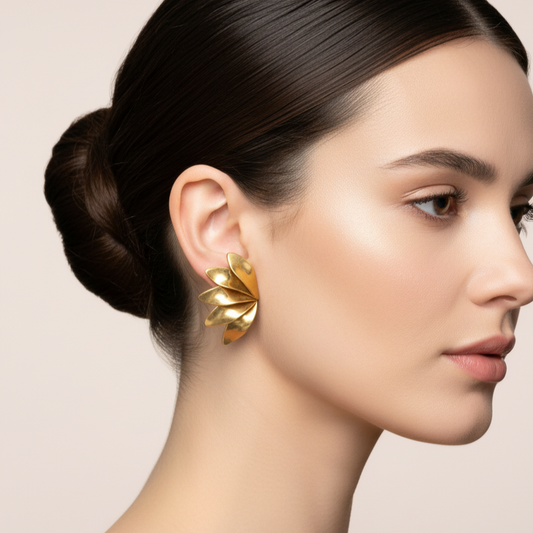 Fluted Curve Studs Earrings