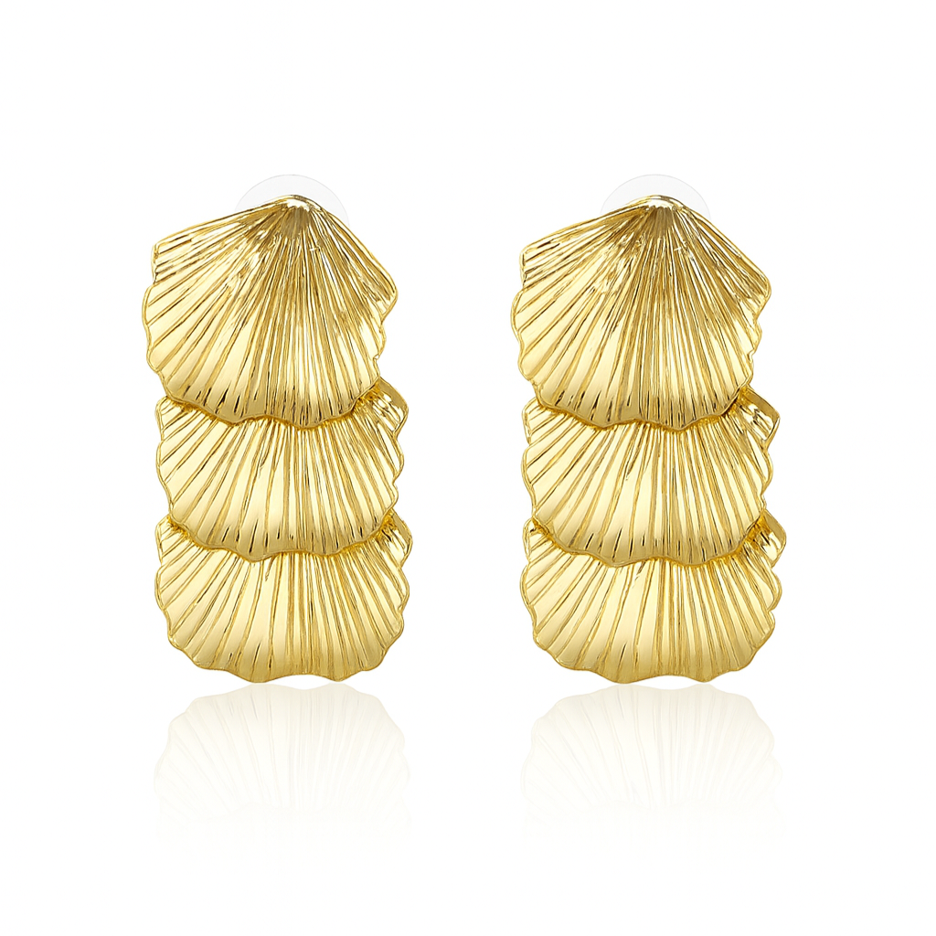 Gold Crinkle Studs Earrings