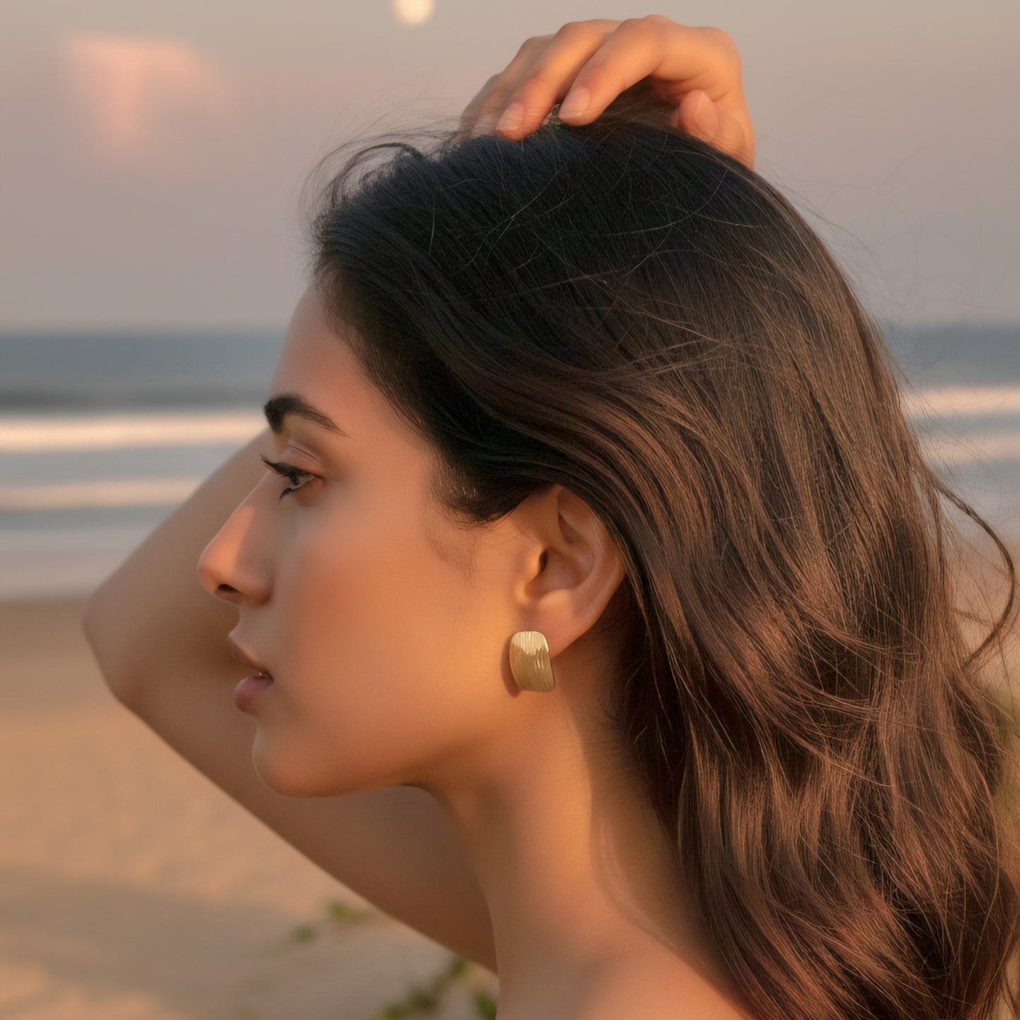 Golden Ribbed Studs Earrings