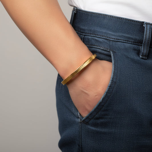 Men’s Golden WaveEdge Cuff Bracelet
